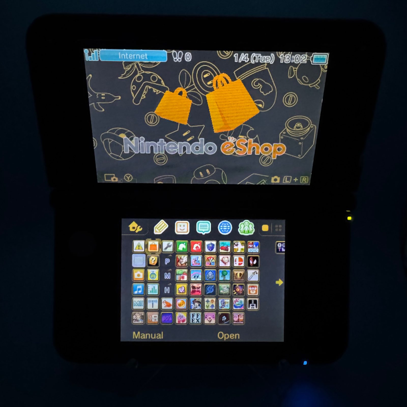 Nintendo 3DS XL (Black) โซ๐ฎ - Preloaded 64GB SD Card ๐พ + Charger ๐ & Case ๐ก๏ธ! thumbnail 5